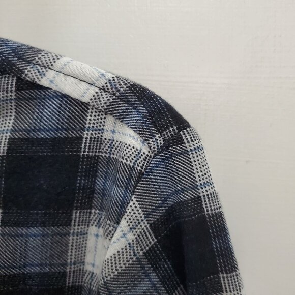 Eden‎ & Oliva Women's Navy White Plaid Roll Tab Belted Flannel Button Up Tunic M - Picture 2 of 11